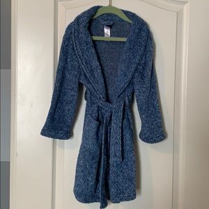 Robe and slipper set in size 4/5